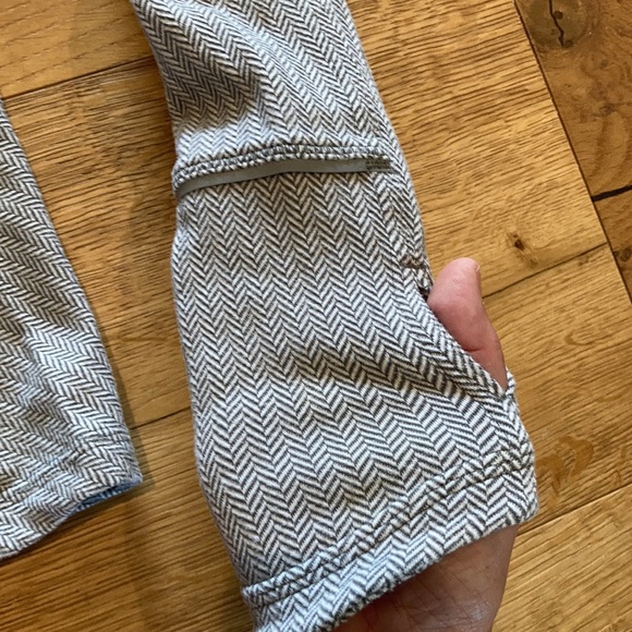 Lululemon Yoga top - Picture 4 of 5